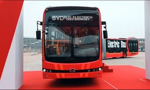 Imagem ilustrativa da notícia: BYD lança seu maior modelo de ônibus elétrico