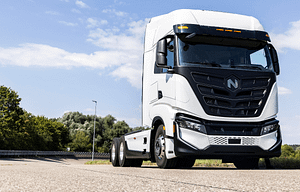 Imagem ilustrativa da notícia: Iveco e Nikola inauguram fábrica de caminhões elétricos