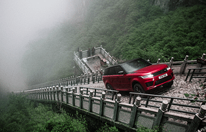 Imagem ilustrativa da notícia: Land Rover exalta 1 milhão de Range Rover Sport