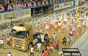 Imagem ilustrativa da notícia: Montadoras pulam o carnaval e reforçam produção no feriado