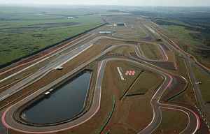 Imagem ilustrativa da notícia: Pirelli inaugura centro de pista de testes em Elias Fausto