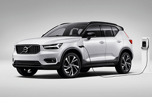 Imagem ilustrativa da notícia: Volvo Cars projeta vender 550 Volvo XC40 híbrido