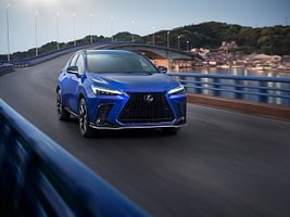 Imagem ilustrativa da notícia: Lexus inicia venda da segunda geração do NX 350h