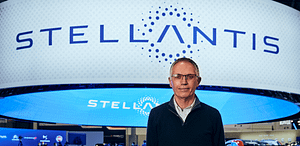 Imagem ilustrativa da notícia: Stellantis inicia a busca por um novo CEO