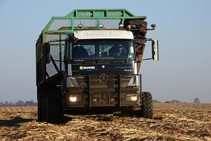 Imagem ilustrativa da notícia: Caminhões autônomos Mercedes-Benz deverão superar as 1 mil unidades no ano