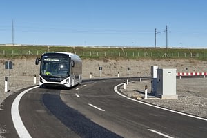 Imagem ilustrativa da notícia: Iveco e Iveco Bus são parceiras: recarga de  veículos elétricos em pleno movimento.