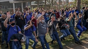 Imagem ilustrativa da notícia: TI Automotive abre PDI e layoff com  dois meses de estabilidade