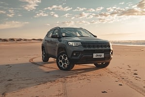 Imagem ilustrativa da notícia: Jeep mais vendido, Compass sobe de patamar com motor 1.3