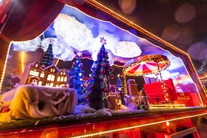 Imagem ilustrativa da notícia: Caravana de natal da Coca-Cola terá caminhões Mercedes-Benz