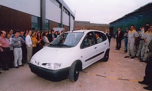 Imagem ilustrativa da notícia: Há 25 anos Renault montou a primeira Scénic no Brasil