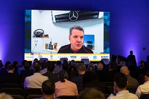 Imagem ilustrativa da notícia: Mercedes-Benz espera que o Mover traga previsibilidade aos negócios