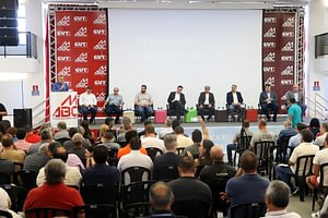 Imagem ilustrativa da notícia: Manutenção dos postos de trabalho na transição energética preocupa sindicalistas