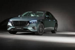 Imagem ilustrativa da notícia: Mercedes-Benz Classe E tem sistema híbrido leve por R$ 640 mil