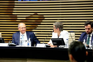 Imagem ilustrativa da notícia: Alckmin agora promete para o fim de março a regulamentação do Mover