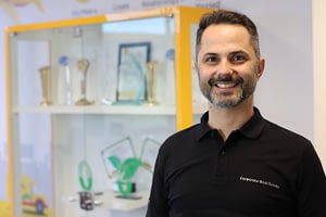 Imagem ilustrativa da notícia: DHL adota uso de energia limpa em seus armazéns próprios