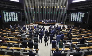 Imagem ilustrativa da notícia: Governo espera que Mover seja votado na Câmara na terça-feira, 21