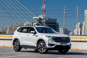 Imagem ilustrativa da notícia: Haval H6 PHEV19 tem bateria menor, um motor a menos e preço mais baixo