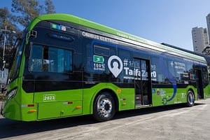 Imagem ilustrativa da notícia: Ônibus elétrico da Mercedes-Benz começa a rodar em São Caetano do Sul