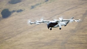 Imagem ilustrativa da notícia: Stellantis investe mais US$ 55 milhões na Archer Aviation