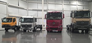 Imagem ilustrativa da notícia: Mercedes-Benz atualiza Accelo e mostra novidades do Actros na Fenatran