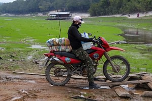 Imagem ilustrativa da notícia: Indústria de motocicletas contorna estiagem e mantém em alta produção em Manaus