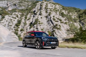 Imagem ilustrativa da notícia: Novo Mini John Cooper Works Countryman ALL4 chega ao Brasil por R$ 378 mil