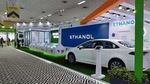 Imagem ilustrativa da notícia: Toyota apresenta híbrido flex em salão indiano