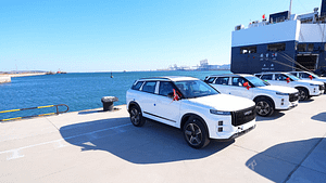 Imagem ilustrativa da notícia: Omoda Jaecoo embarca mais 1 mil eletrificados da China para o Brasil