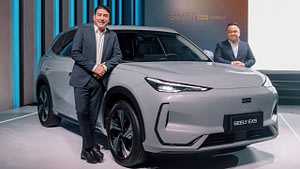 Imagem ilustrativa da notícia: Parceria Renault Geely estreia em julho com EX5 e 23 concessionárias