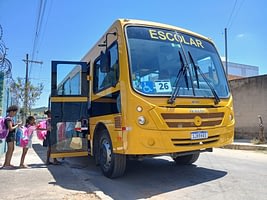 Imagem ilustrativa da notícia: Iveco supera a marca de 10 mil ônibus entregues para o Caminho da Escola