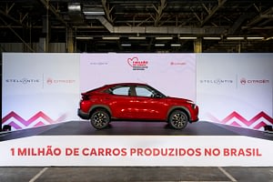 Imagem ilustrativa da notícia: Citroën celebra a produção de 1 milhão de veículos em Porto Real