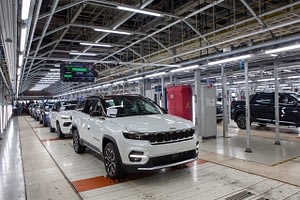 Imagem ilustrativa da notícia: Jeep completa 10 anos de produção no Brasil com promessa de novas tecnologias