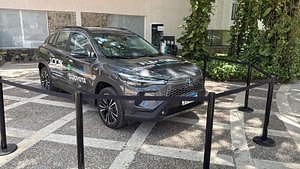 Imagem ilustrativa da notícia: Toyota mostra o Corolla Cross híbrido flex na Colômbia