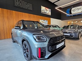 Imagem ilustrativa da notícia: Novo Mini JCW Countryman All4 Exclusive chega ao Brasil por R$ 371 mil