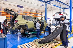 Imagem ilustrativa da notícia: Stellantis abre sua desmontadora para ampliar reciclagem veicular