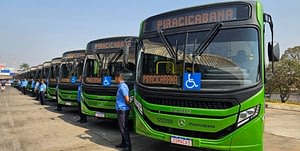 Imagem ilustrativa da notícia: Mercedes-Benz vende 1,2 mil ônibus para o Grupo Comporte
