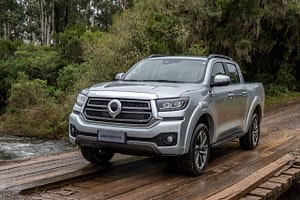 Imagem ilustrativa da notícia: Ícone na China Poer P30 entra na briga das picapes com preço e garantia agressivos