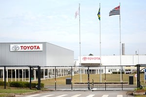 Imagem ilustrativa da notícia: Trabalhadores da Toyota voltam às fábricas de Sorocaba e Indaiatuba