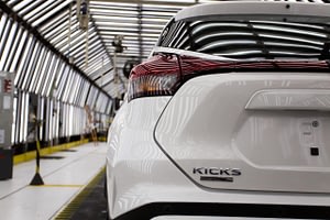 Imagem ilustrativa da notícia: Nissan celebra a exportação de 100 mil carros fabricados em Resende