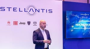 Imagem ilustrativa da notícia: Herlander Zola assume a Stellantis com passos mais firmes rumo à eletrificação