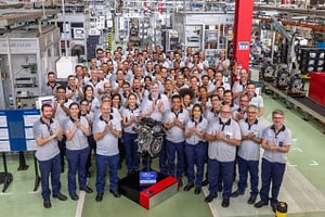 Imagem ilustrativa da notícia: Stellantis produz 1 milhão de motores da família GSE Turbo em Betim