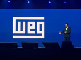 Imagem ilustrativa da notícia: WEG apresenta carregador inédito para quatro veículos simultâneos