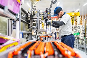 Imagem ilustrativa da notícia: Toyota localiza a montagem de baterias do Yaris Cross