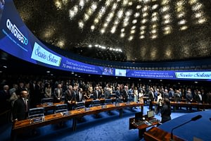 Imagem ilustrativa da notícia: Anfavea recebe homenagem do Congresso pelos seus 70 anos
