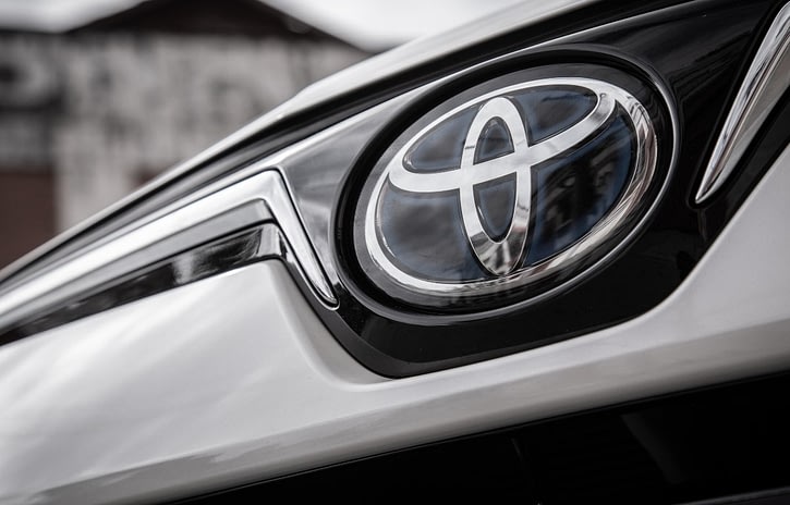 Imagem ilustrativa da notícia: Toyota promete portfólio 100% híbrido até 2025