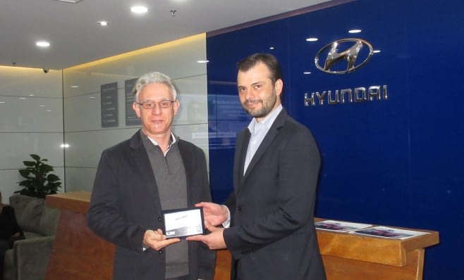 Imagem ilustrativa da notícia: Hyundai recebe placa do Prêmio AutoData