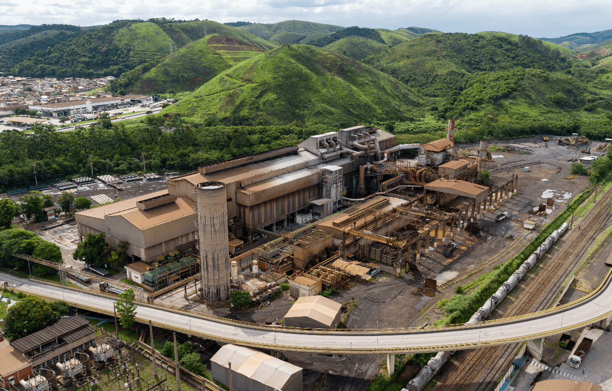 Imagem ilustrativa da notícia: ArcelorMittal retoma produção da aciaria em Barra Mansa