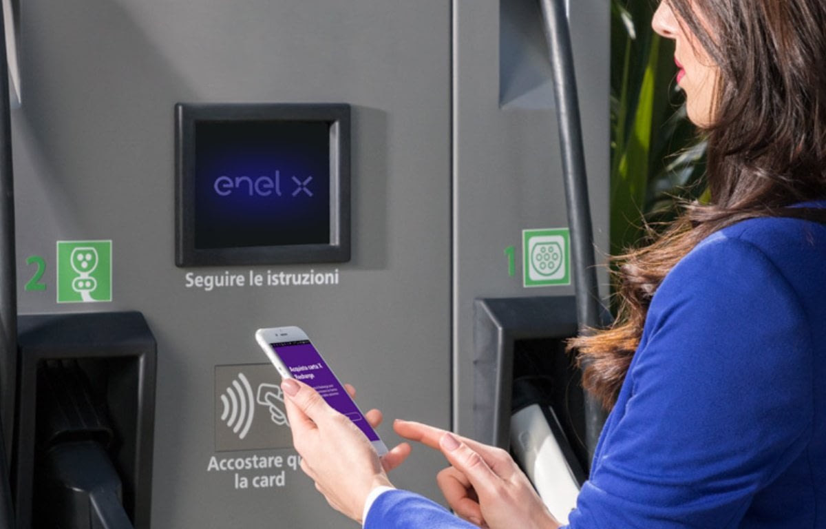 Imagem ilustrativa da notícia: EnelX prepara rede de recarga para elétricos no Brasil