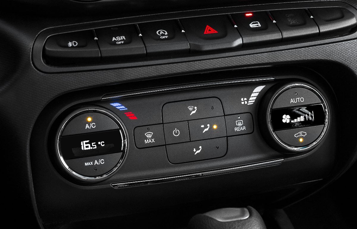 Imagem ilustrativa da notícia: Fiat planeja ar-condicionado digital de série para Argo e Cronos