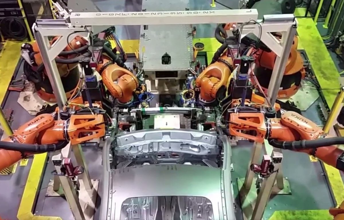 Imagem ilustrativa da notícia: Ford abre PDV na fábrica de Camaçari